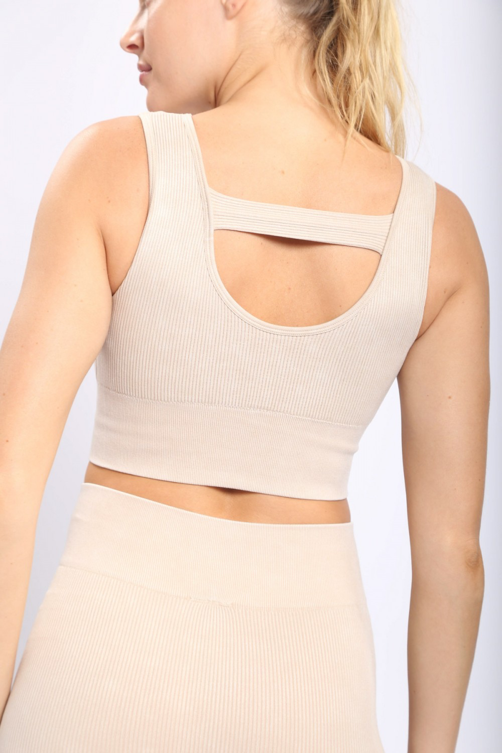 Carolyne Ribbed Cut-out Back Mineral Wash Seamless Hybrid Sports Bra