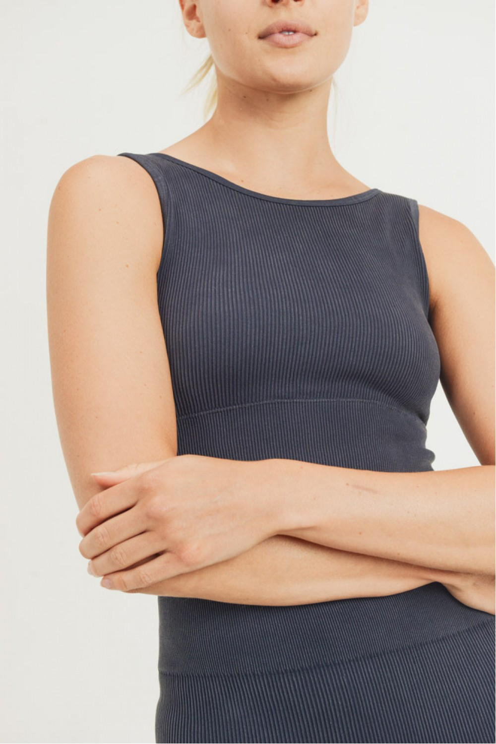 Carolyne Ribbed Cut-out Back Mineral Wash Seamless Hybrid Sports Bra